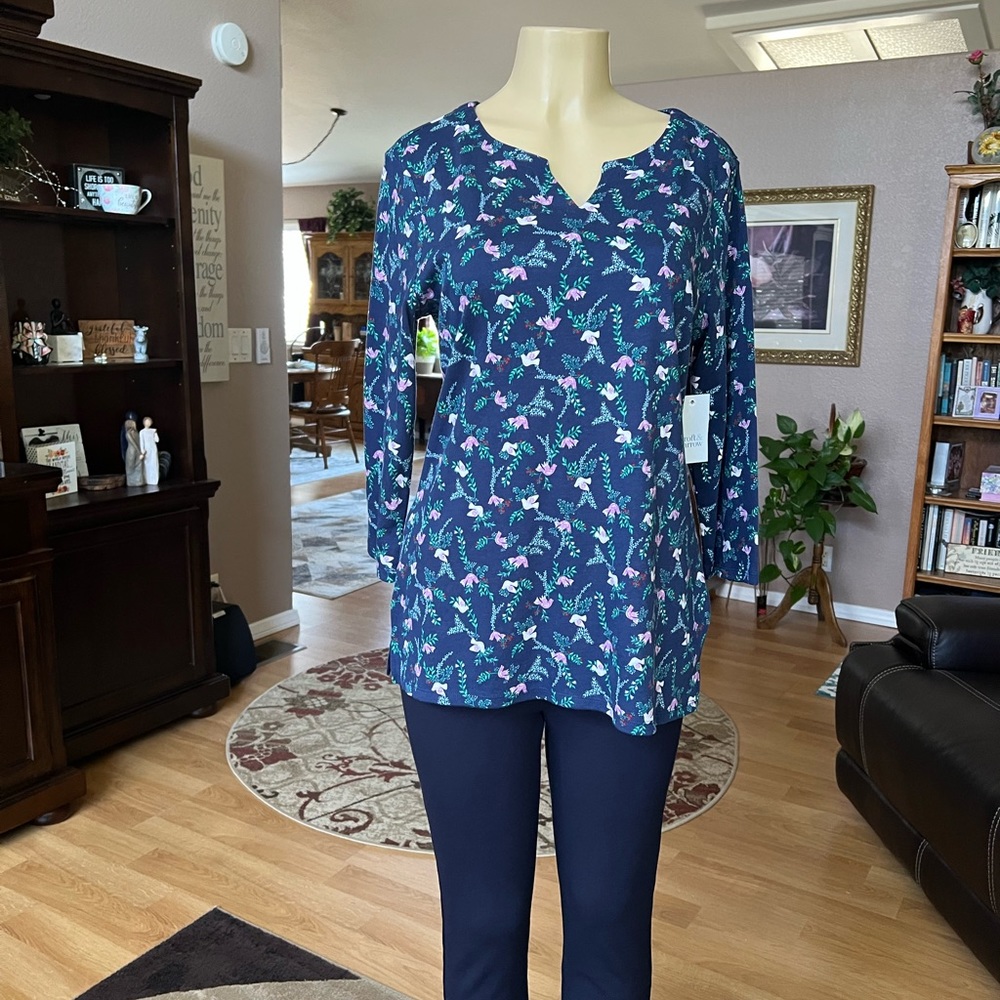 Women's Navy Floral Notch-Neck Top